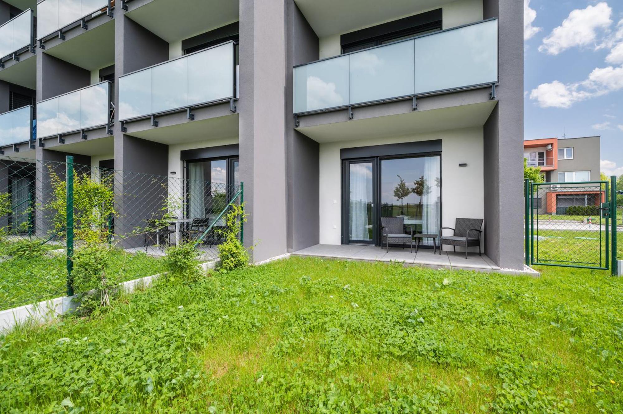 Relax Park Ii Apartment *