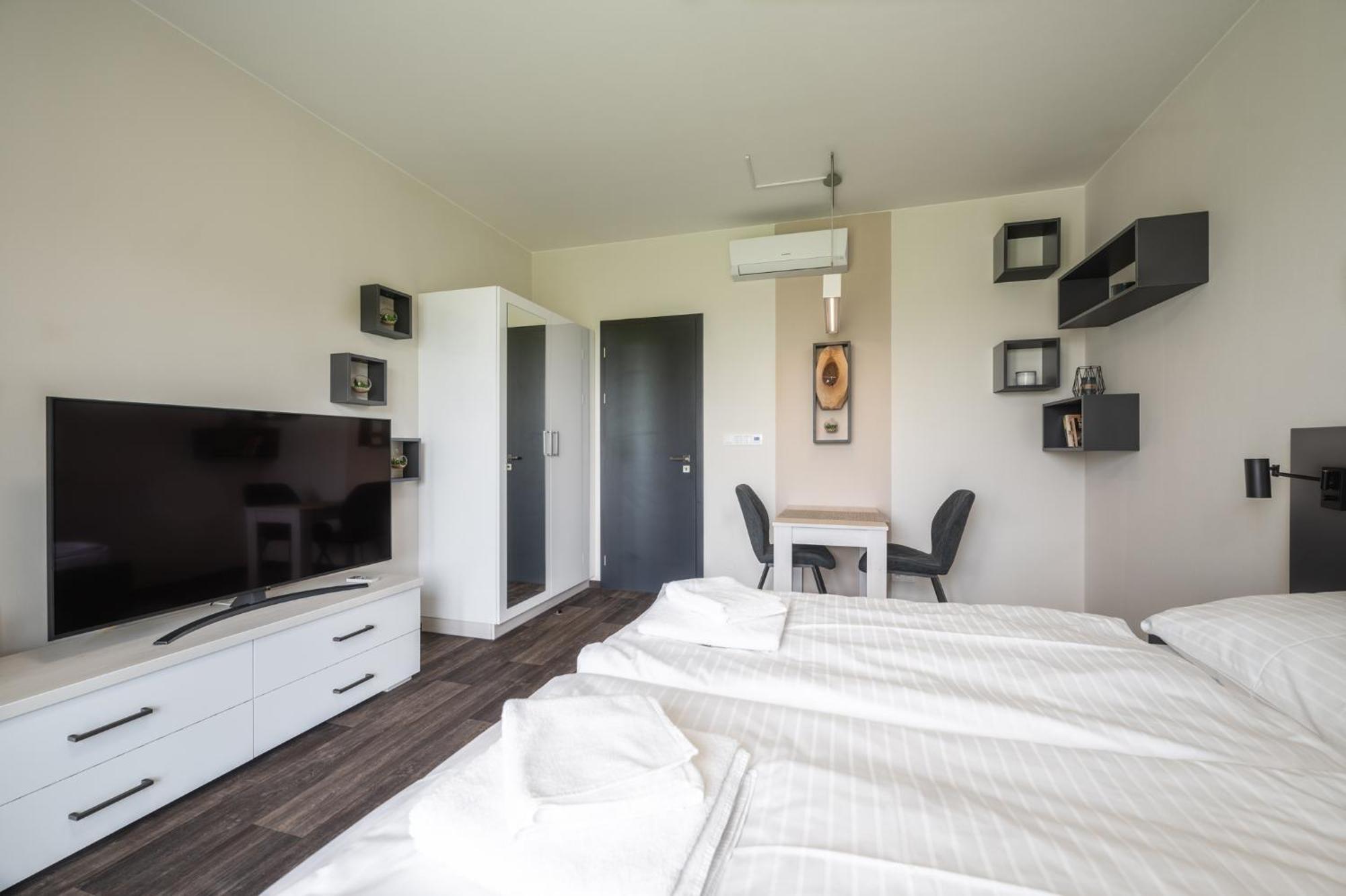 Relax Park Ii Apartment *